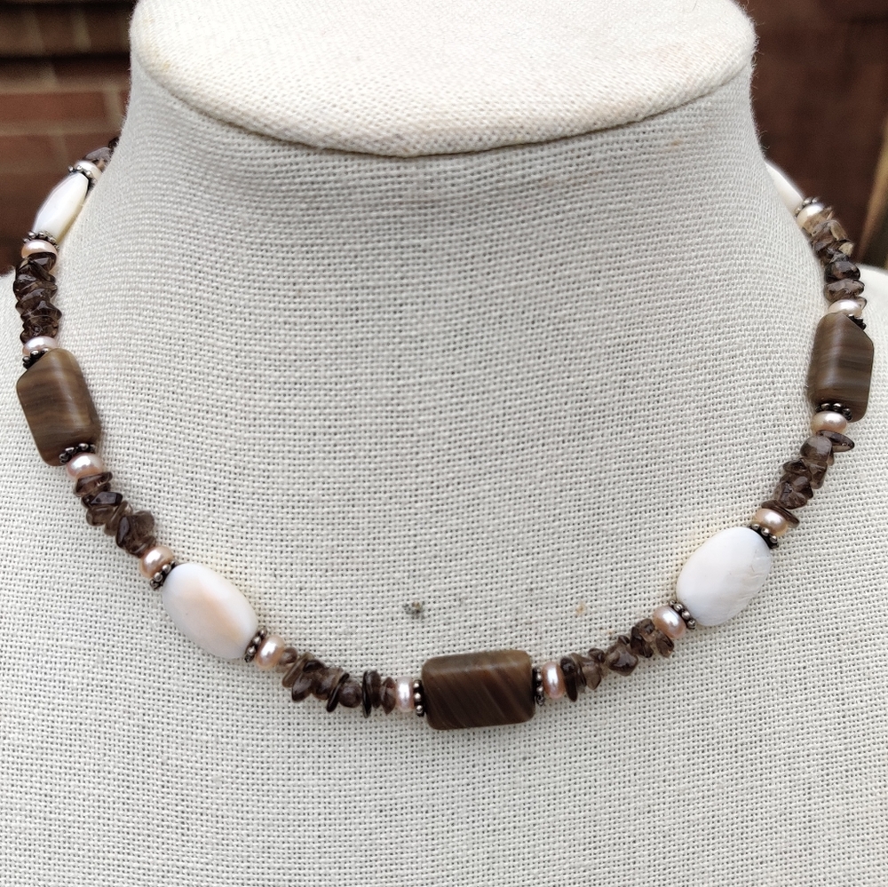 Agate, Smoky quartz, mother of pearl necklace